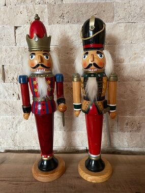 Classic Wooden Nutcracker Soldier Set.
